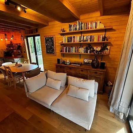 Bor I Woda - Klimatyczny, Drewniany Dom W Sercu Jezior I Lasow *