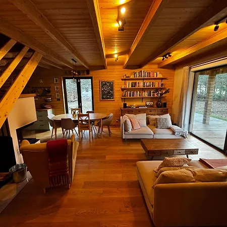Holiday home Bor I Woda - Klimatyczny, Drewniany Dom W Sercu Jezior I Lasow