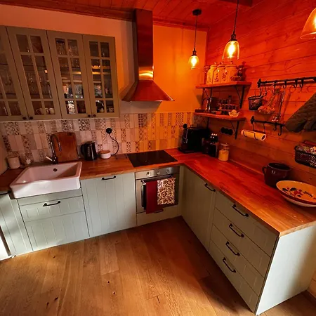 Bor I Woda - Klimatyczny, Drewniany Dom W Sercu Jezior I Lasow