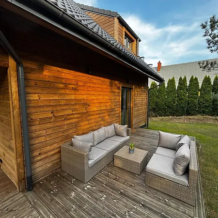 Holiday home Bor I Woda - Klimatyczny, Drewniany Dom W Sercu Jezior I Lasow Niesiolowice